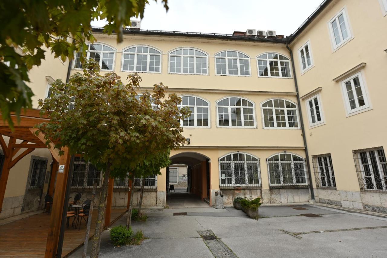 Atik Hotel *
