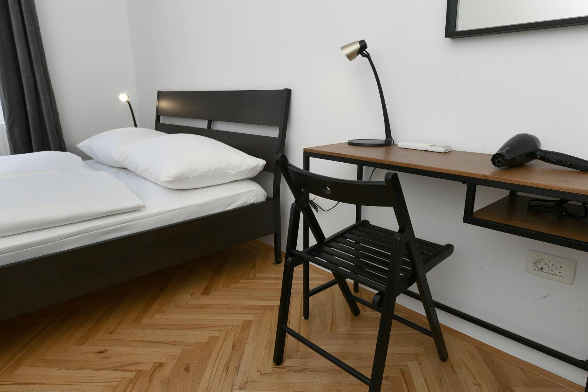 Hotel Atik Ljubljana