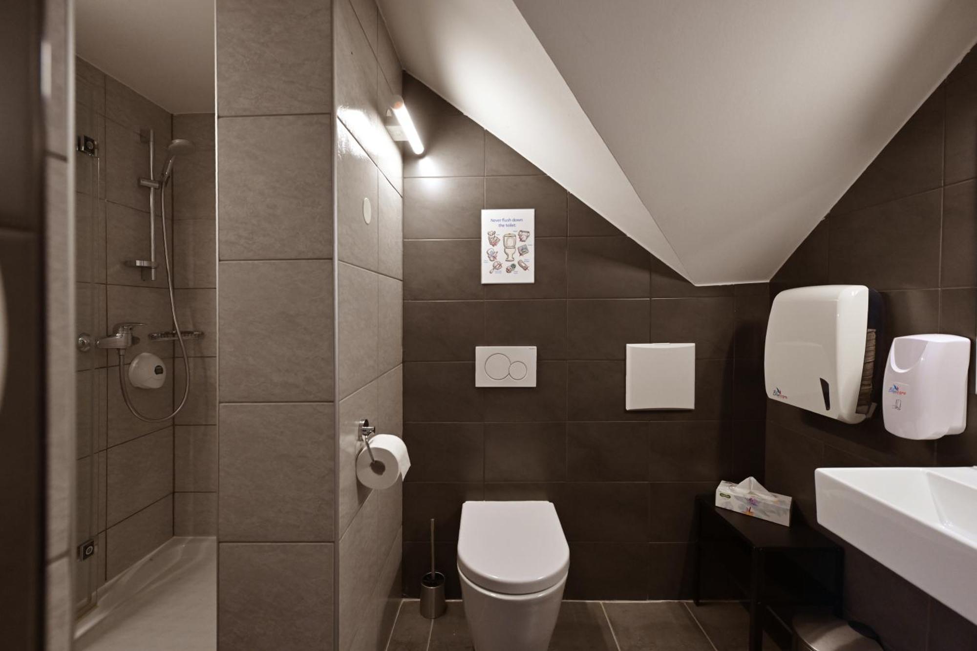 Hotel Atik *